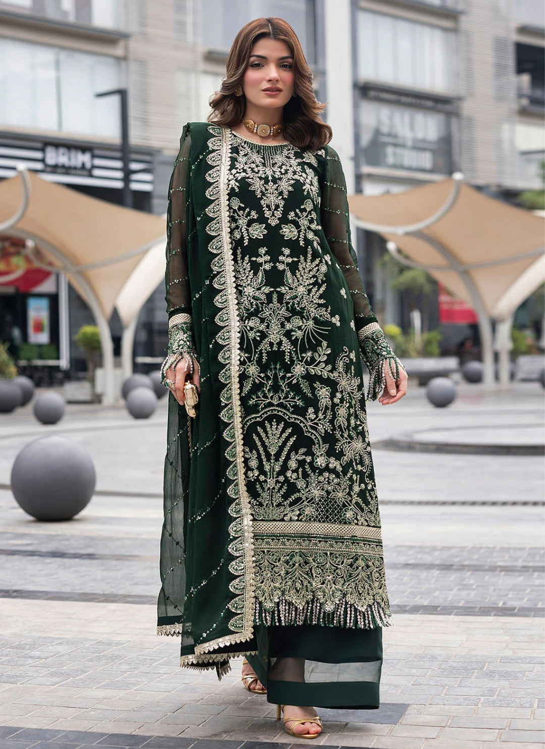 “Luxury Sequins Embroidered Chiffon 3-Piece Suit”