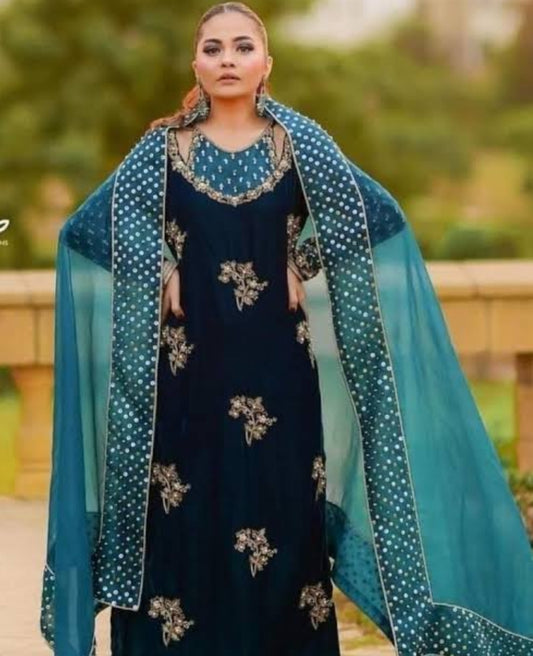 Afrozeh  Velvet Embroidered Winter Luxury 3-Piece Suit with Handworked Dupatta”